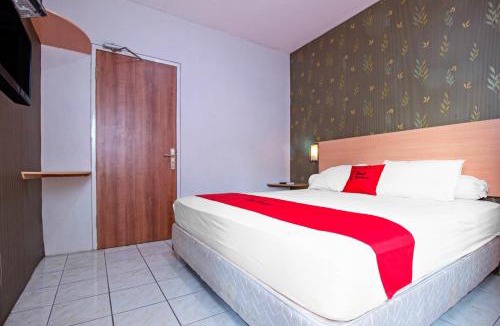Bandung House | RedDoorz Syariah near BTC Fashion Mall