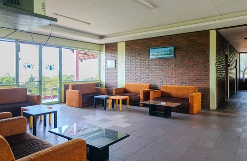 Kopeng Hotel | RedDoorz Syariah near Kopeng Treetop Adventure