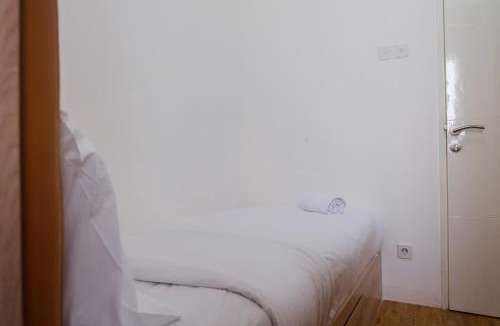 Jatinegara Apartment | Relaxing 3BR Apartment at Bassura City near Shopping Mall By Travelio