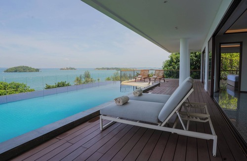 Tanjung Uncang Hotel | Riahi Villas by Swiss-Belhotel, Nirup Island