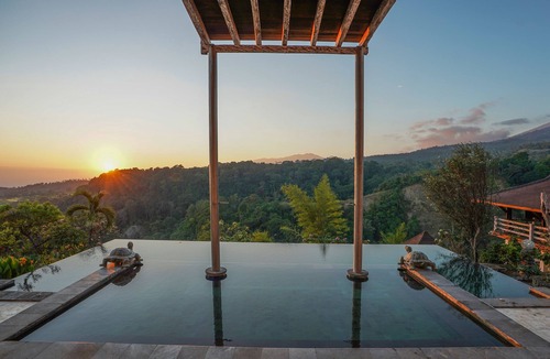 Bayan Hotel | Rinjani Lodge