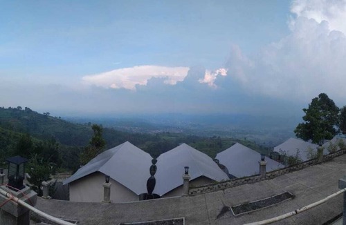 Cigugur Hotel | royal mulia glamping