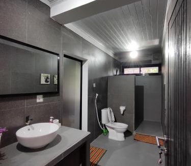 Senggigi House | Rumah Casablanca
