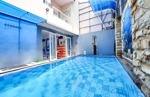 Oro Oro Ombo House | Rumah Kartika Batu