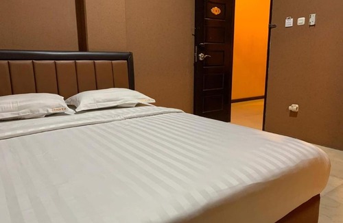 Old Jakarta Hotel | Rumah Shinta
