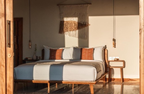 Uluwatu Hotel | Salty Lotus