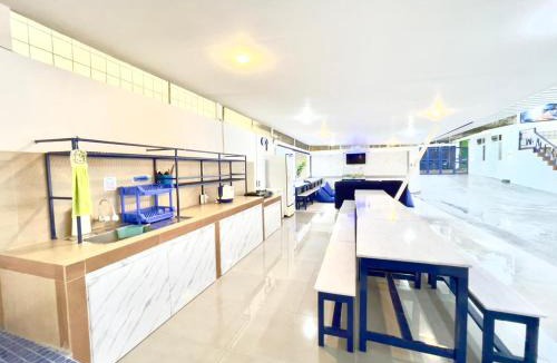 Dago Hostel | San Alexander