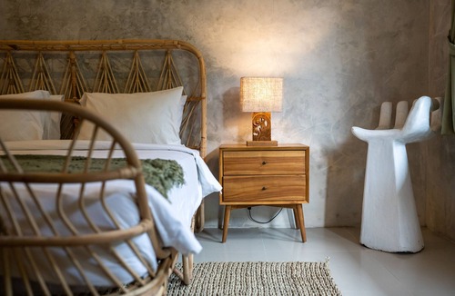 Berawa Bed & Breakfast | Seaside Boutique Hotel 102 (30m from beach)