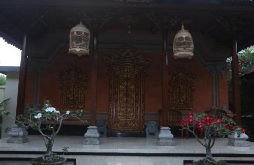 Sanur Kauh House | Sekar Waru Homestay