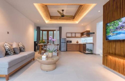Nakula Villa | Seminyak Balinese Style Villa with Tropical Garden