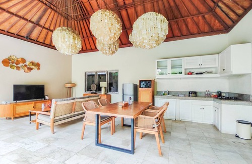 Laksmana Hotel | Seminyak Square Hotel And Villas