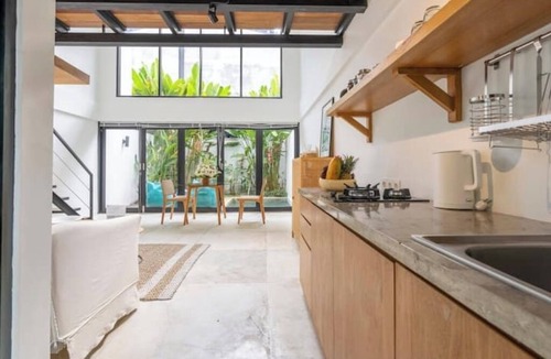 Babakan Apartment | Serene & Tranquil Loft by GORO