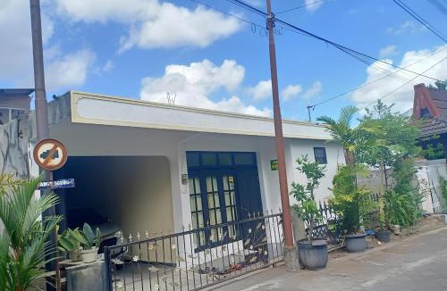 Tegalrejo House | Shinta GuestHouse Jalan Magelang