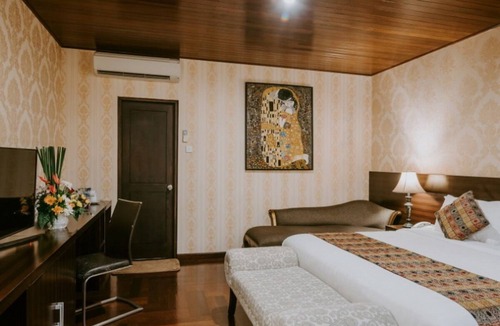 Dewi Sri Hotel | SL1002 - 1 Bedroom Deluxe Suite in Legian