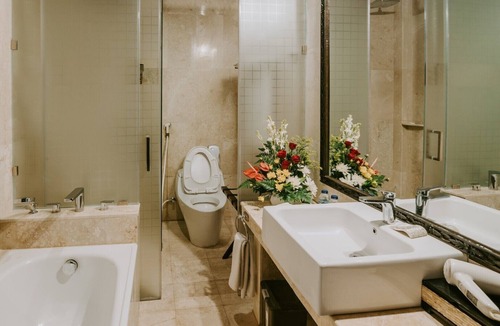 Dewi Sri Hotel | SL1002 - 1 Bedroom Deluxe Suite in Legian