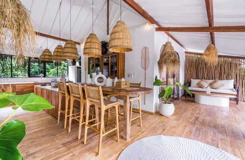 Pecatu Villa | Spacious 3bdrs villa walkable to Bingin Beach