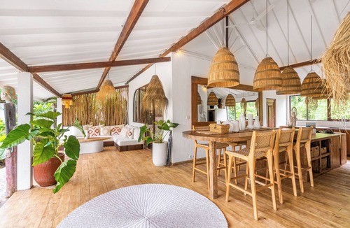 Pecatu Villa | Spacious 3bdrs villa walkable to Bingin Beach