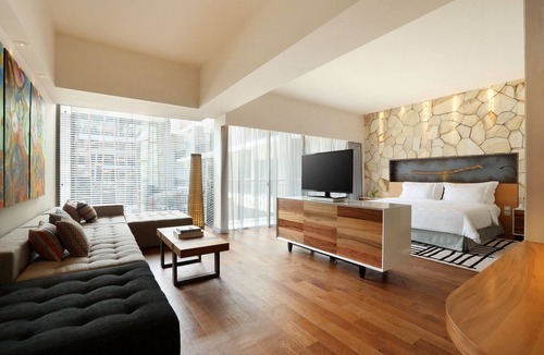 North Legian Hotel | Spacious Modern Suite with Free Minibar Items (T Sand Suite34)