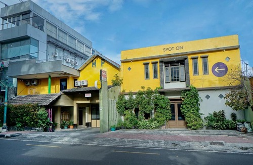 Central Yogyakarta Hotel | SPOT ON 2857 Hotel Pelangi