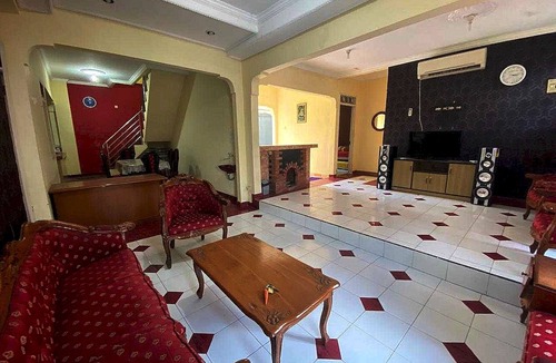 Sentul City Hotel | SPOT ON 91278 Pahlawan Udyana Syariah