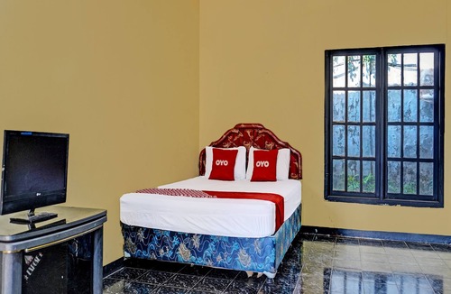 Cikampek Hotel | SPOT ON 91798 Hotel Grand Mutiara