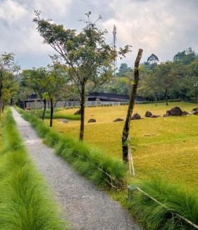 Cisarua Villa | Spring River Cisarua