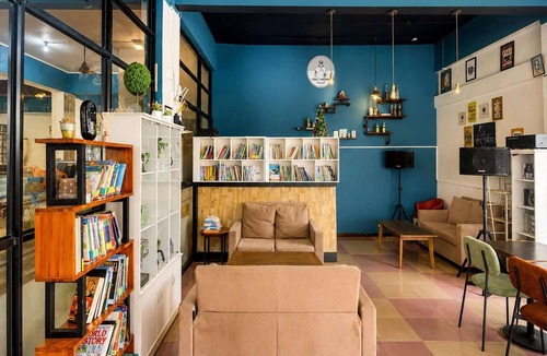 Tanjung Uncang House | Standard Double near Embung Fatimah