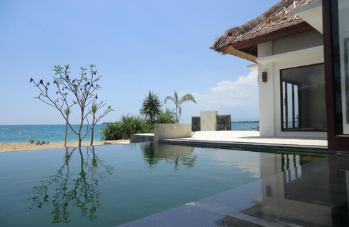 Sekotong Barat Villa | Starsand Beach Resort