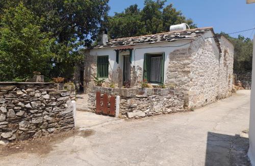 Ikaria Cabin | Stoneworld