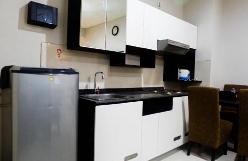 Surabaya Apartment | Strategic 2BR Apartment at Trillium Residence By Travelio
