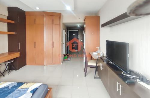 Pondokcina Apartment | Strategic Studio Depok Park View Pool & Wi-Fi