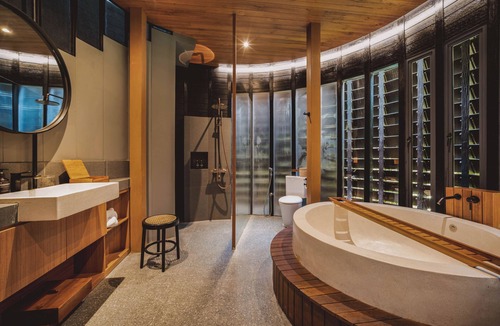 Batu Bolong Resort | Stylish 1BR Rooftop Villa Near Canggu Beach