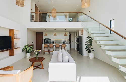 Munggu Villa | Stylish 2BR Private Pool Villa Walk to Seseh Beach Near Canggu