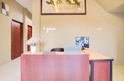 Padang House | Stylish DBL Suite Escape W/Free WiFi and Parking