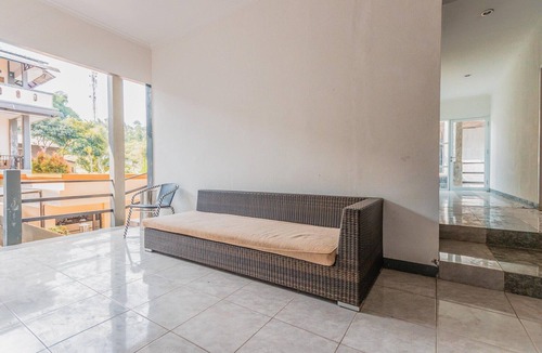 Megamendung House | Stylish DBL Suite Escape W/Free WiFi and Parking