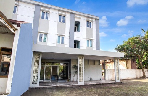 Baki House | Stylish DBL Suite Escape W/Free WiFi and Parking