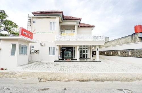 Bandar Lampung House | Stylish Double Suite Escape with Parking Access