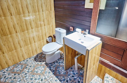 Mushroom Bay Hotel | Sunrise Ocean Hut's Lembongan