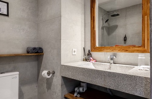Batu Bolong Hotel | Surf Motel Canggu