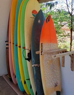 Jerowaru House | Surfers paradise cottage and restaurant