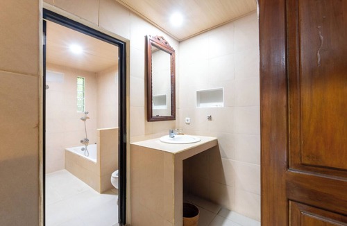 Legian Hotel | Suriwathi Hotel and Villas Legian