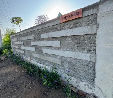 Labuan Bajo House | Tety's Wooden Villa
