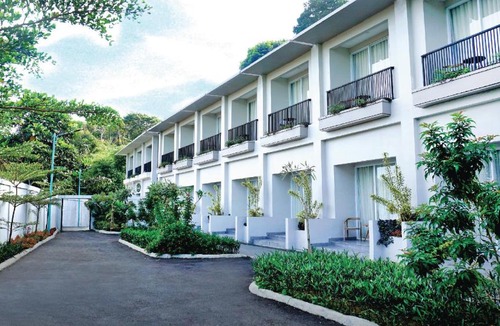 Bukittinggi Resort | The Balcone Suites & Resort