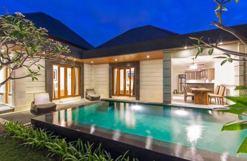 Dewi Sri Villa | The Banyumas Suite Villa Legian