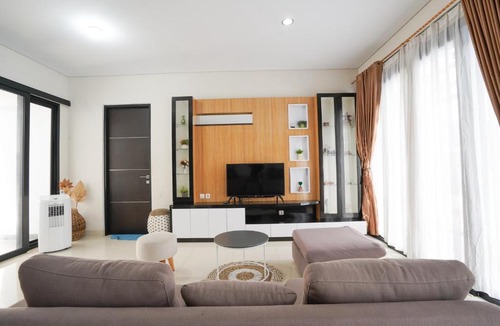 Banjarasri Hotel | The Lavana Signature Greenkhaza Villa Jogja