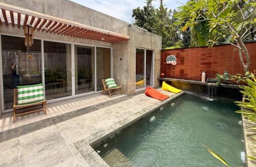 Bangunjiwo Villa | The Lavana Signature Villa Semak Jogja