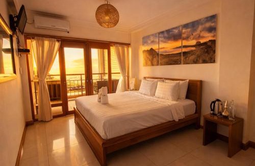 Labuan Bajo Hotel | The Loft by Smoke House - Central Stay - Stairs Access