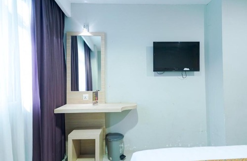 Lubuk Baja Hotel | The Nagoya Plasa RedPartner