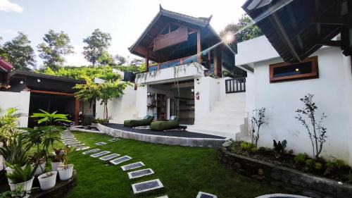 Lombok Villa | Thea Villa - 3 Bedrooms