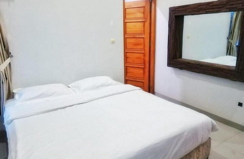 Depok Hotel | Tiray Homestay Syariah Yogyakarta Mitra RedDoorz